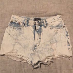 Abercrombie & Fitch Annie High Rise Jean Short